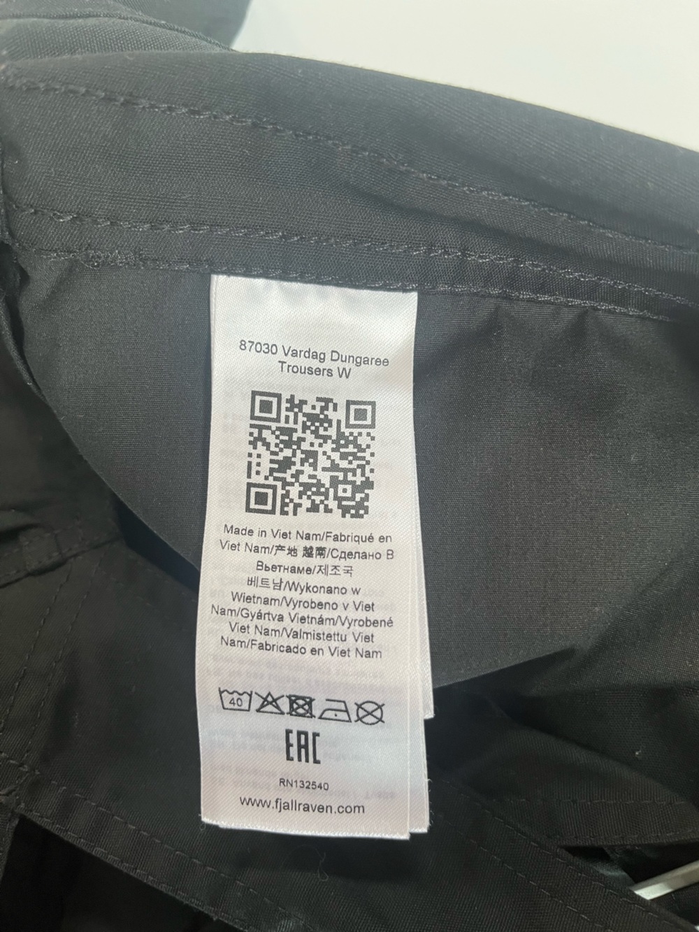 Fjallraven Black Waxed Vardag Dungaree Trousers Gorpcore Pocket Black Overalls - Picture 12 of 15
